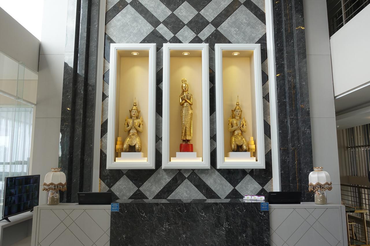 קופנג M Hotel Kupang מראה חיצוני תמונה